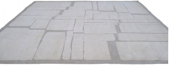 AM12235